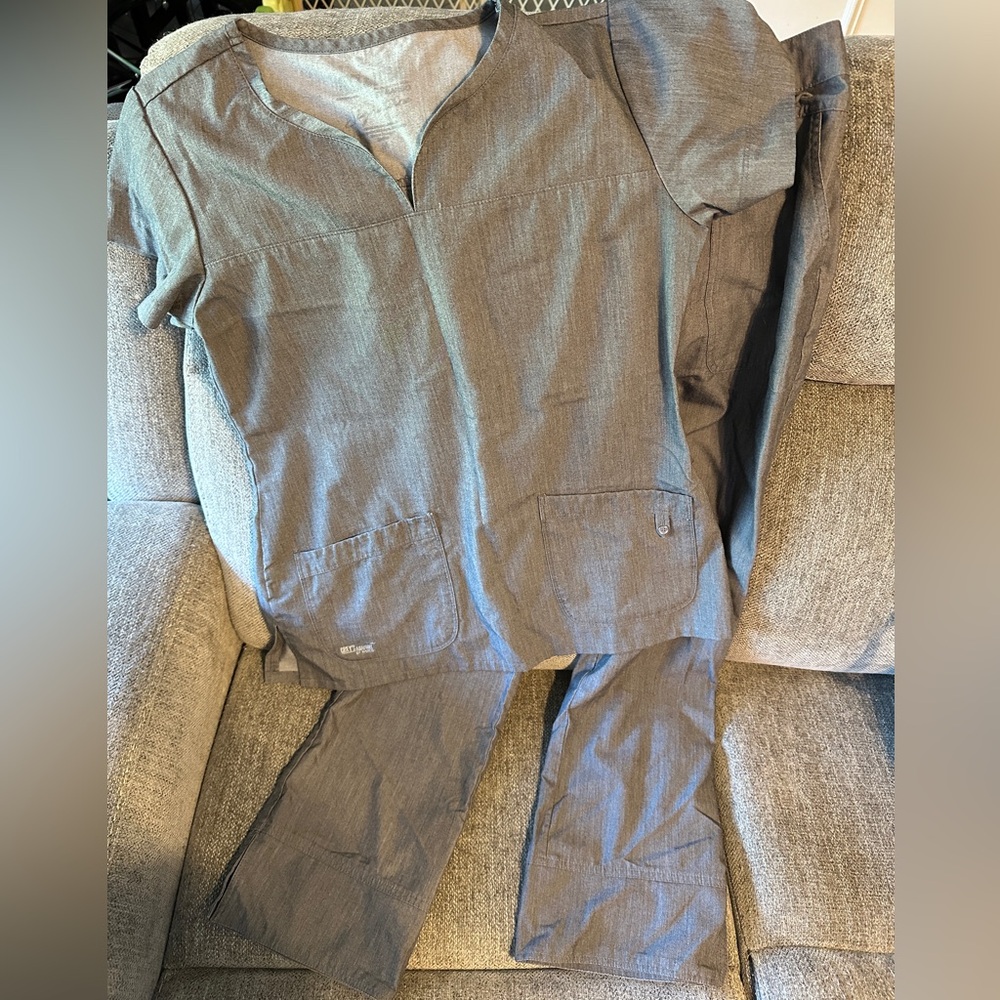 Greys anatomy scrubs